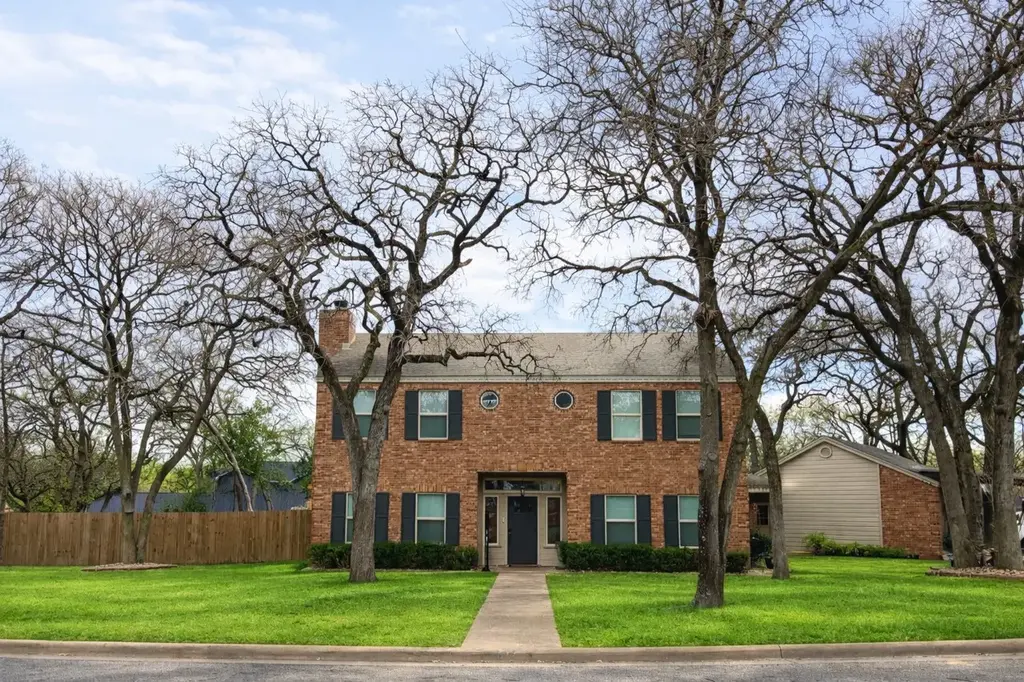 712 Enfield Drive, Rockdale
