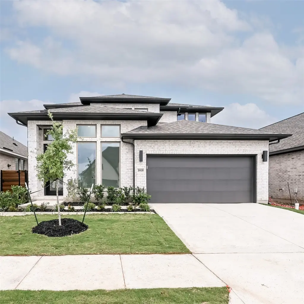 3919 Melody Road, Lockhart