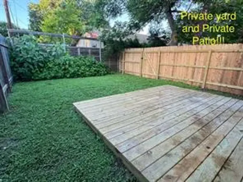 906 E 46th Street C, Austin
