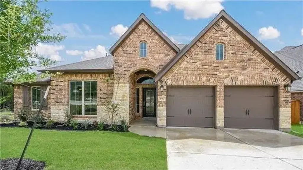 2017 Limestone Lake Drive, Georgetown