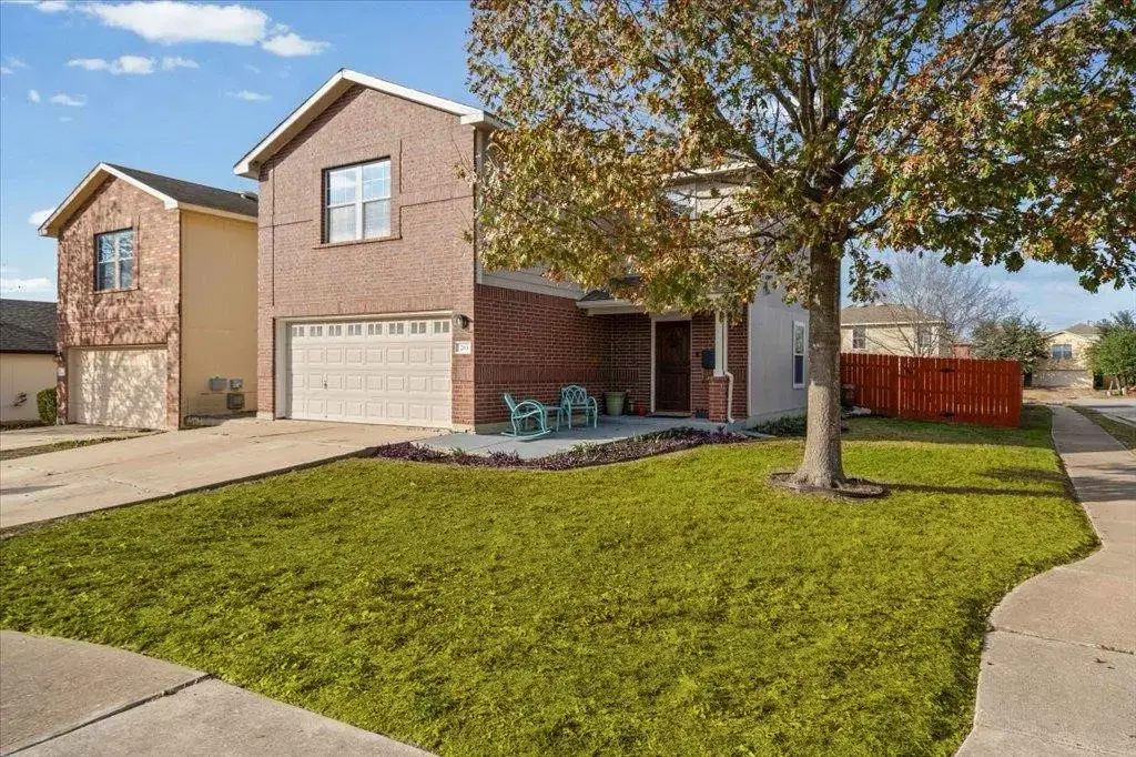 283 Black Forest Road, Buda