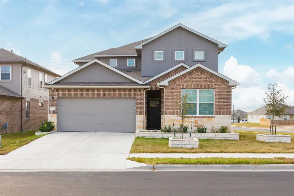 413 Emerald Cove, Georgetown