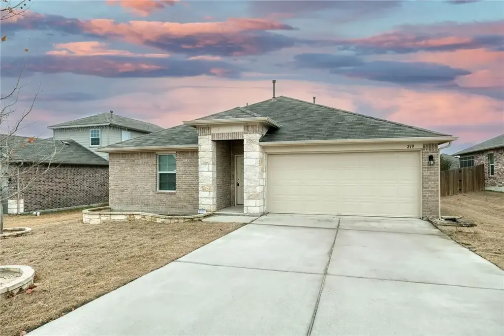 219 Screech Owl Drive, Kyle
