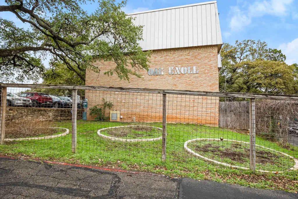 620 S 1st Street 209, Austin