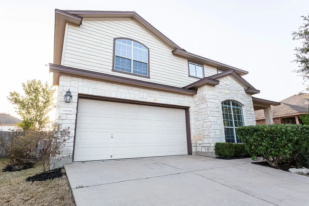 19201 Mangan Way, Pflugerville
