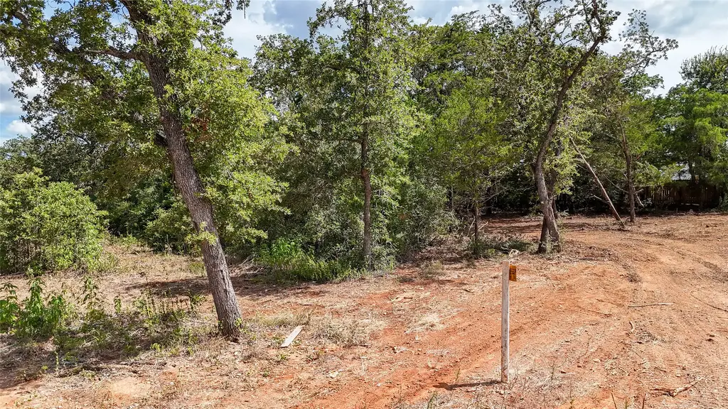 115 Eaglenest Court, Smithville
