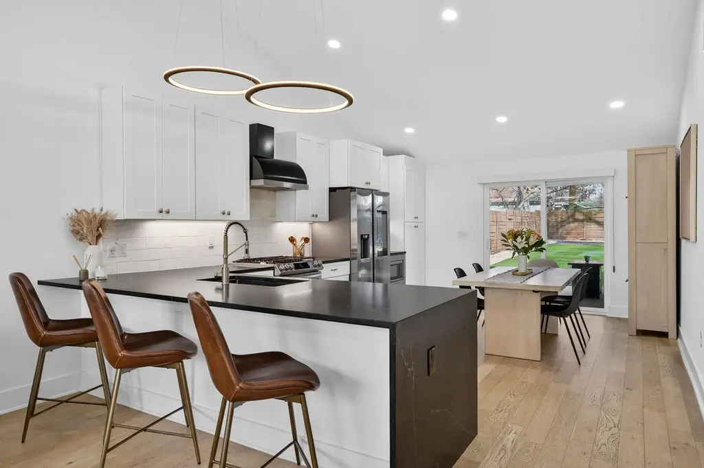 504 W Croslin Street, Austin