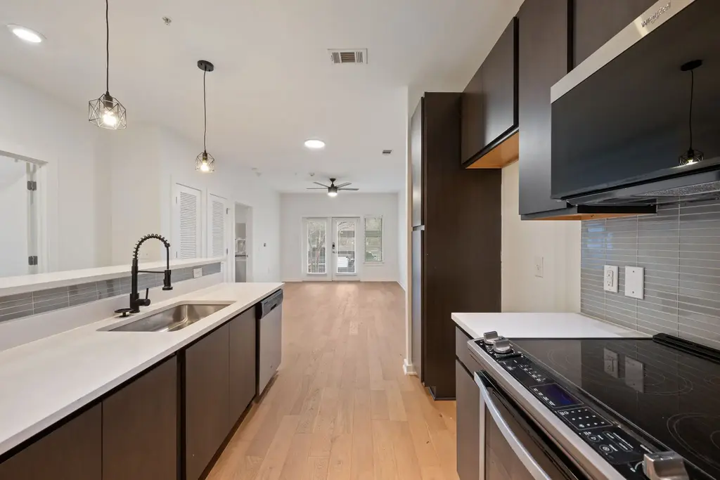 2505 Thornton Road 3103, Austin