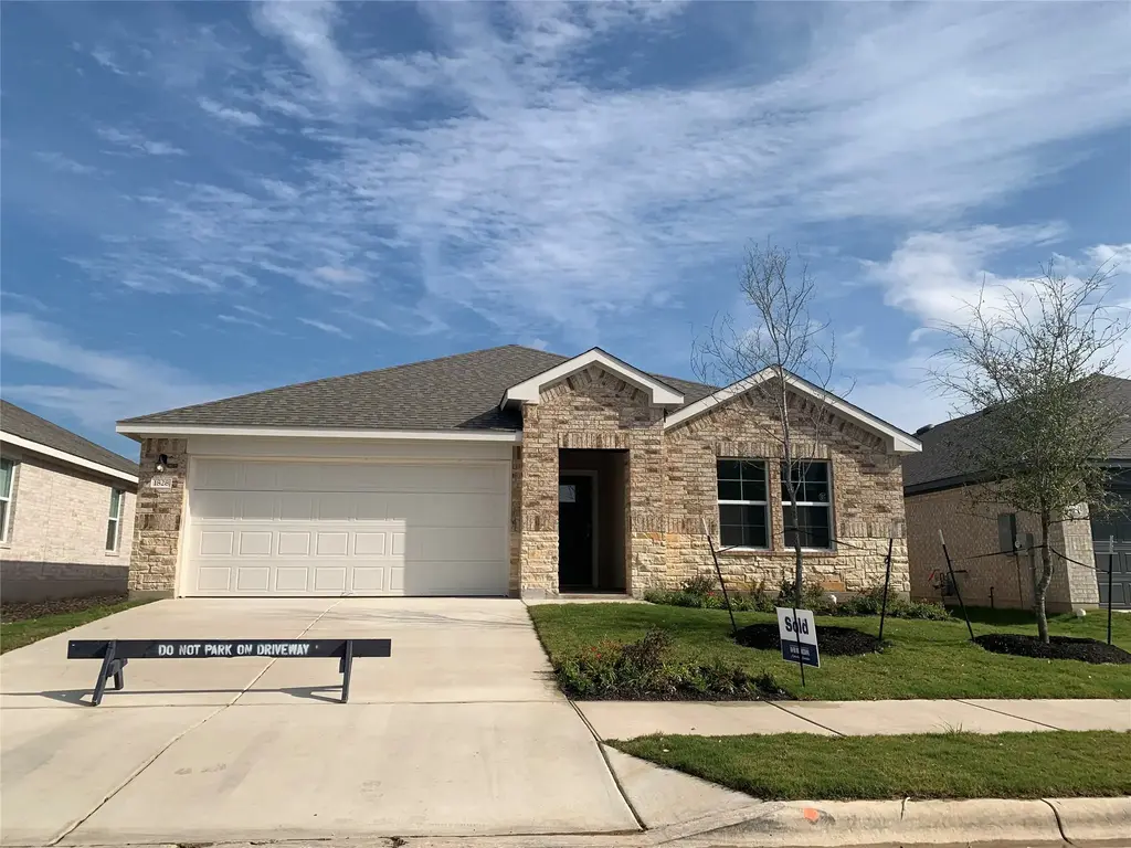 1828 Marlin Spike Drive, Leander