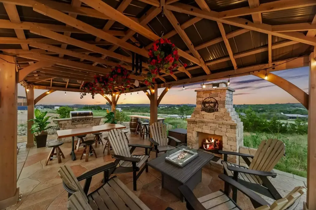 5386 Ranch Road 1376 Road 174, Fredericksburg