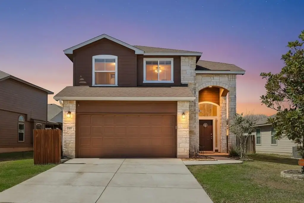 221 Brazoria Trail, San Marcos