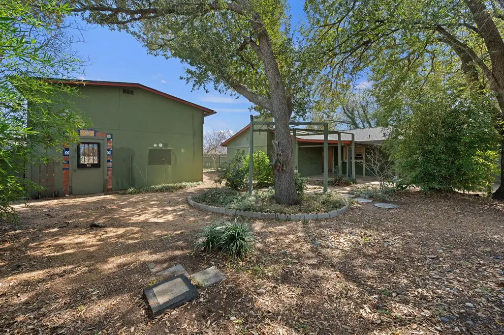 1400 Summit Circle, Taylor