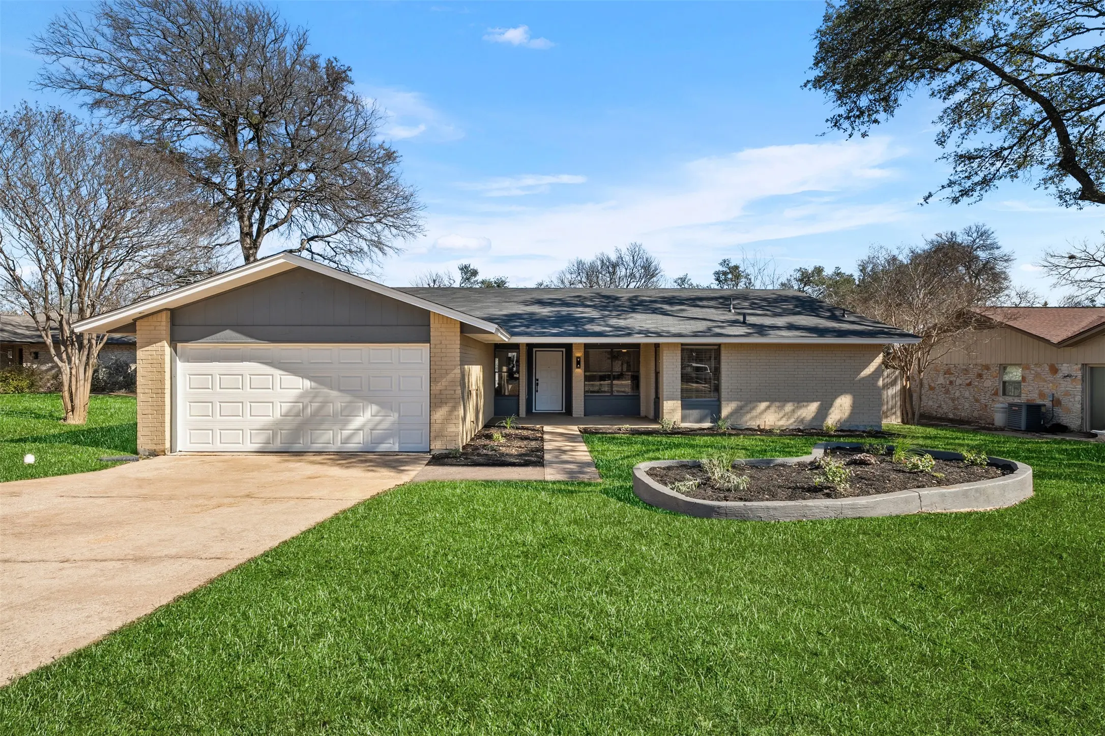 Photo of Listing #8151329
