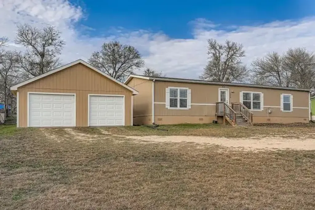 130 Zafiro Lane, Del Valle
