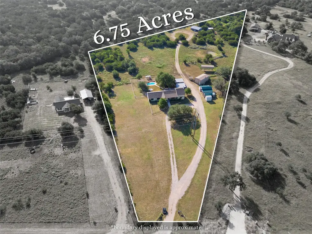 407 Windmill Road, Burnet