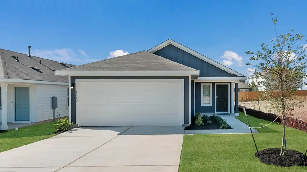 12205 Pike Bend, Mustang Ridge