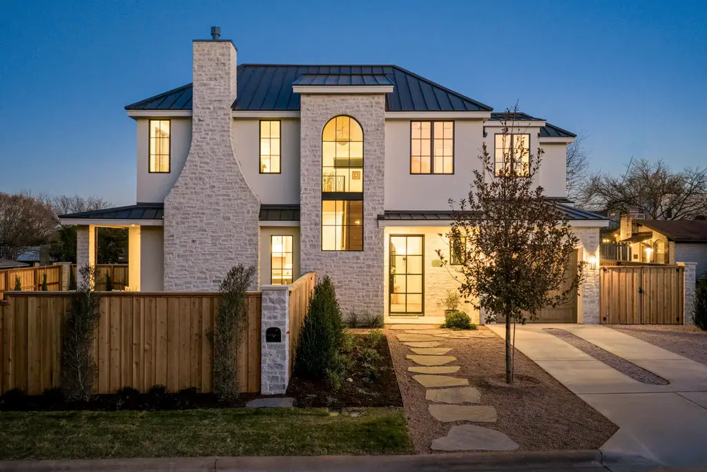 2105 Ann Arbor Avenue, Austin