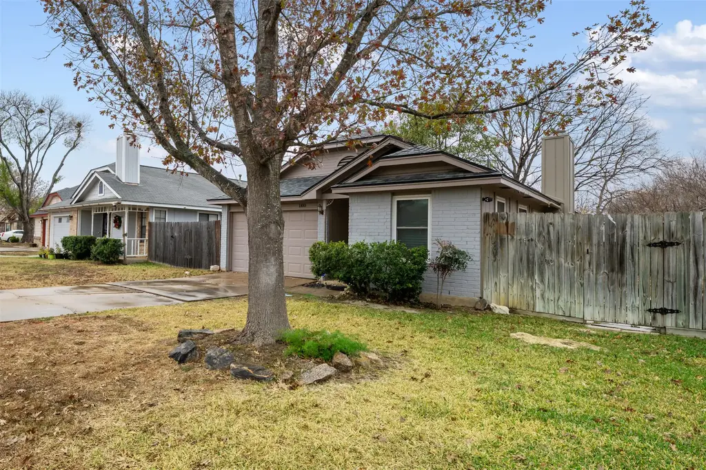 1100 Fairlawn Cove, Round Rock