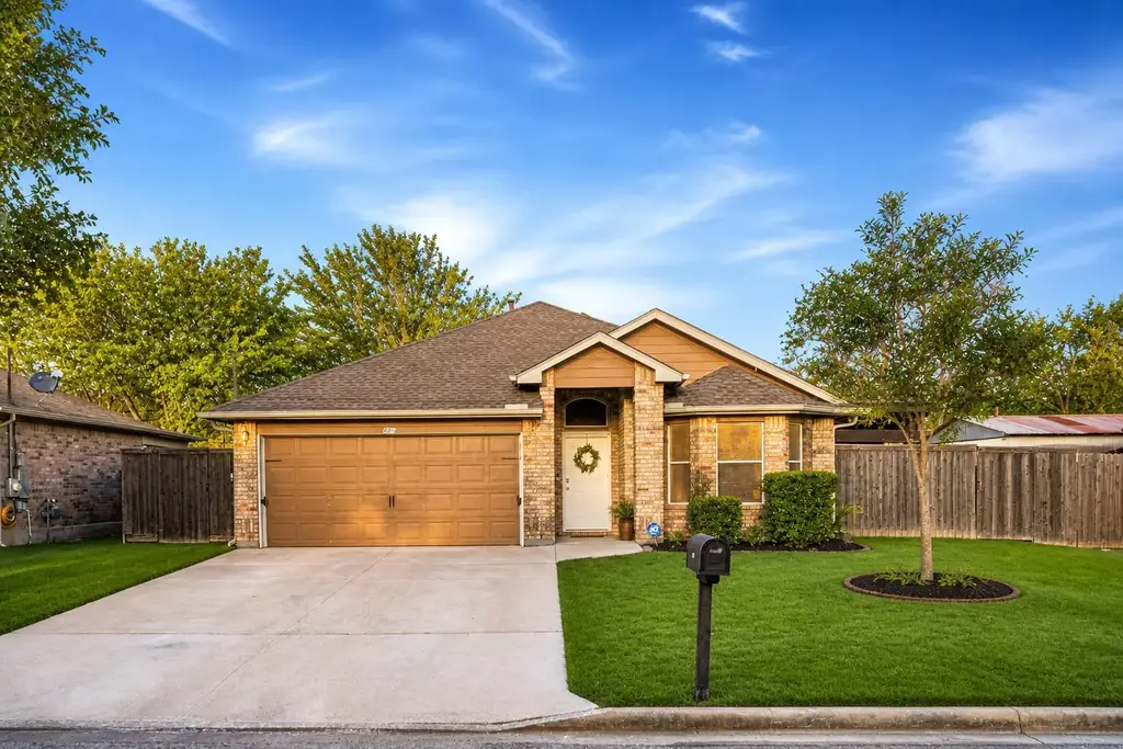 409 Lydia Lane, Thrall