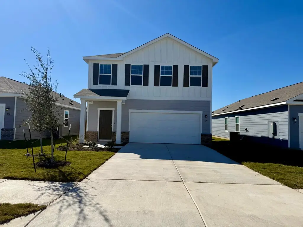 1109 Delta Crest, Maxwell