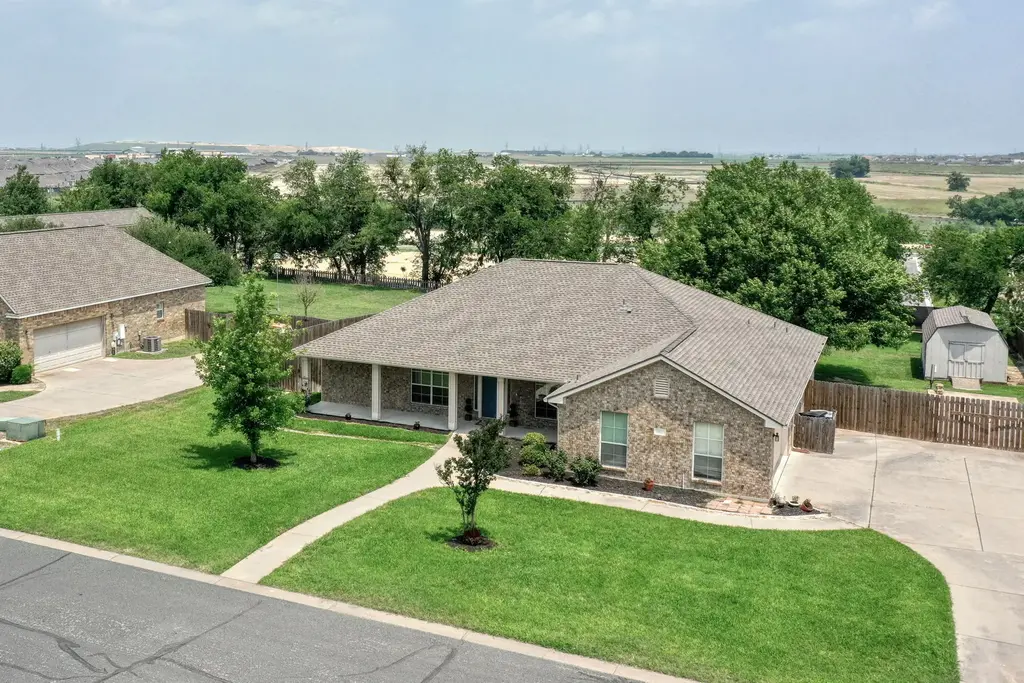 102 Bosque Drive, Hutto