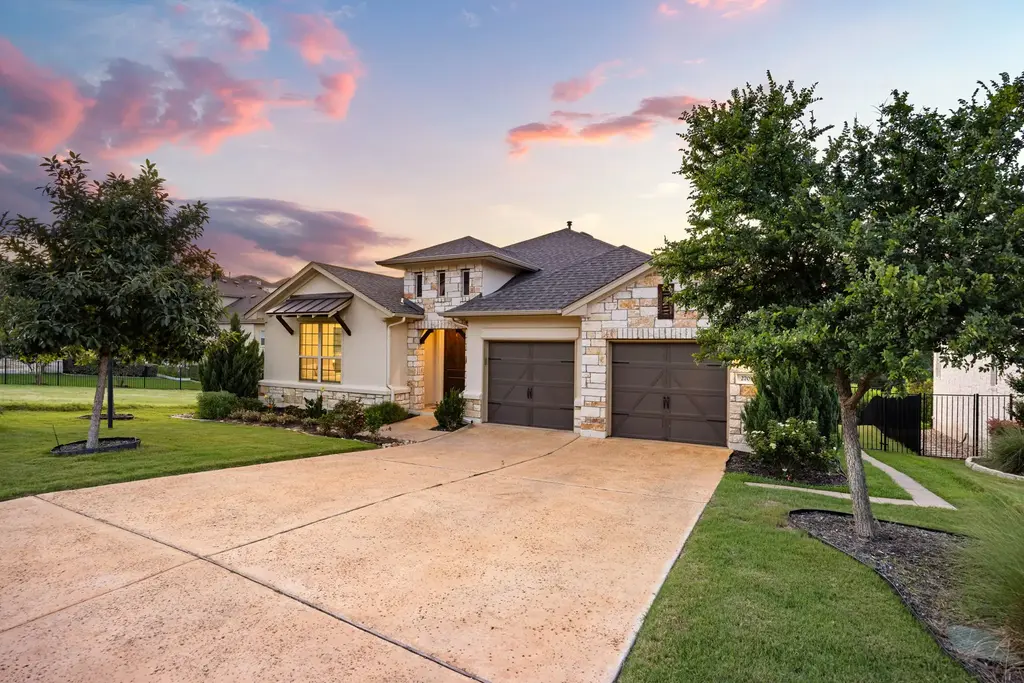 270 Baldovino Skyway, Lakeway