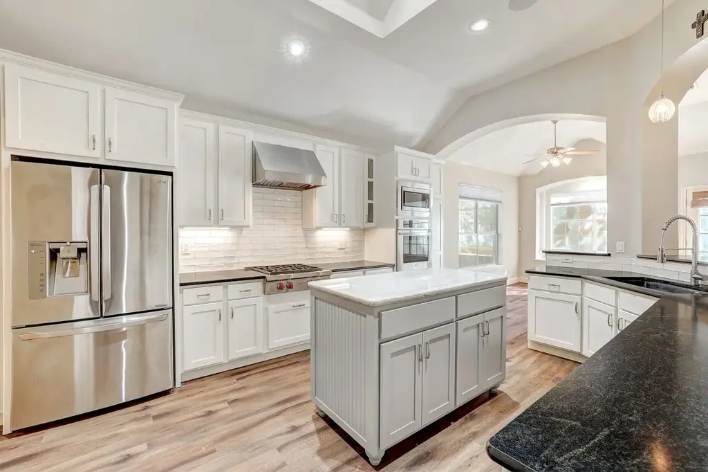 301 Rim Rock Drive, Georgetown