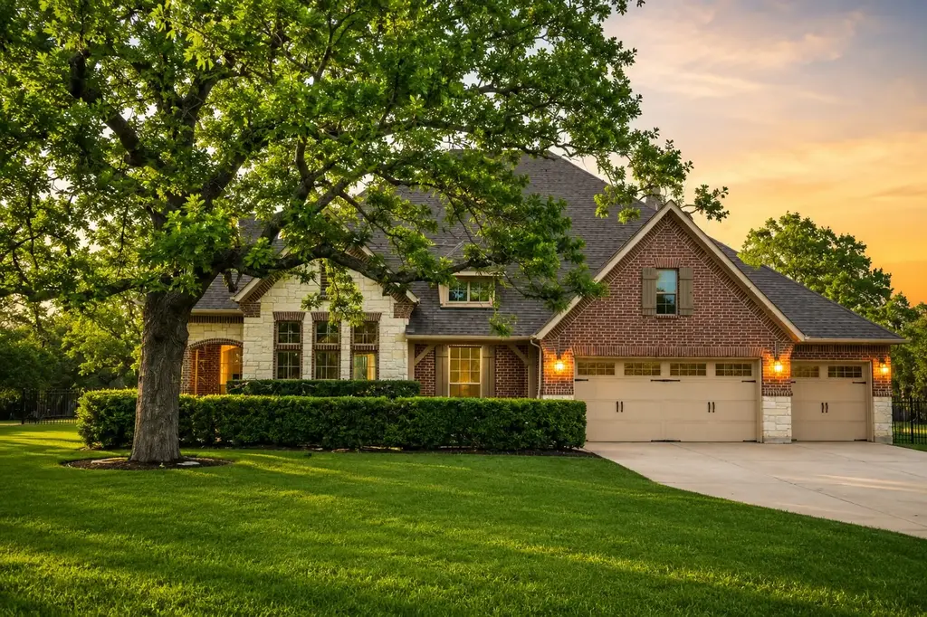 651 Shelf Rock Road, Driftwood