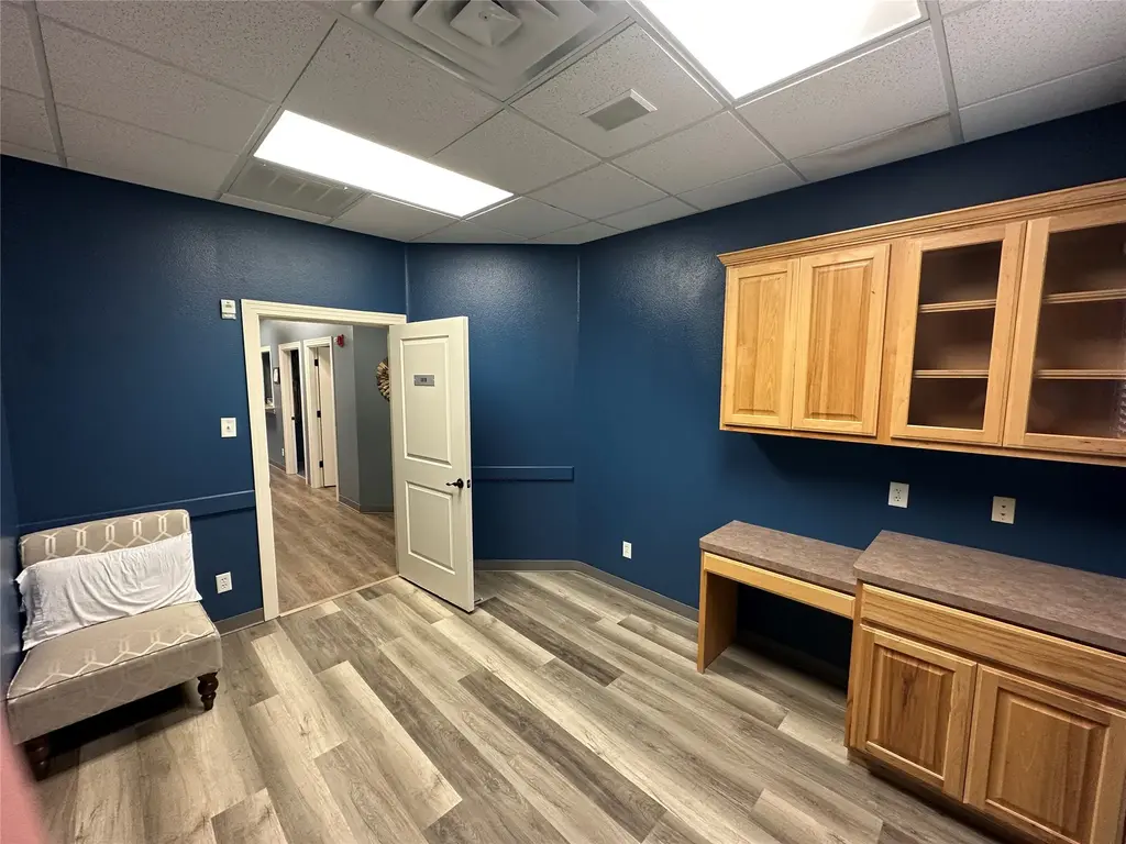 557 S Ih 35 101b, Georgetown
