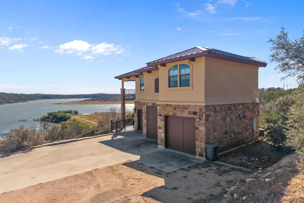 1690 Hickory Creek Road, Marble Falls