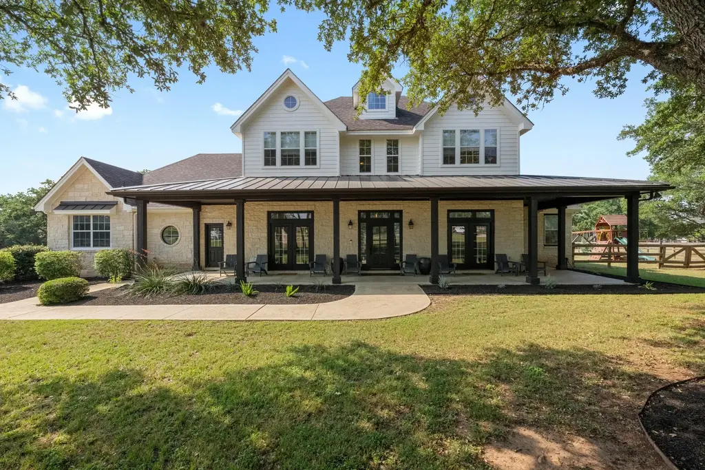 140 Vincas Shadow Court, Driftwood