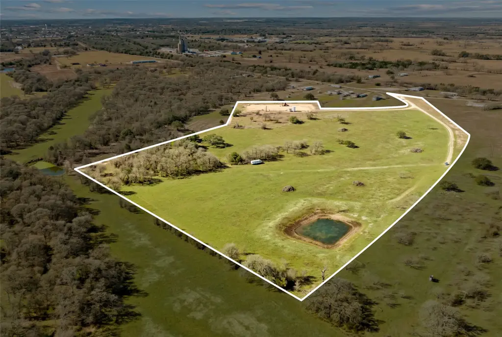 2494 County Road 118, Giddings