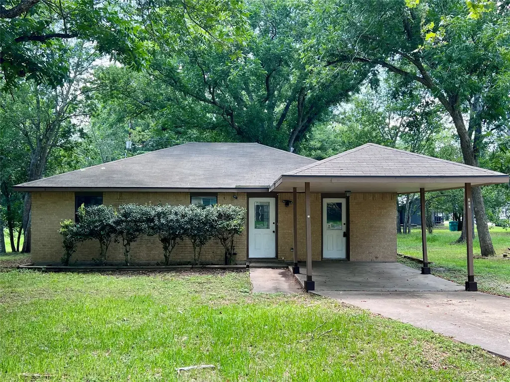 302 Harris Street, Smithville