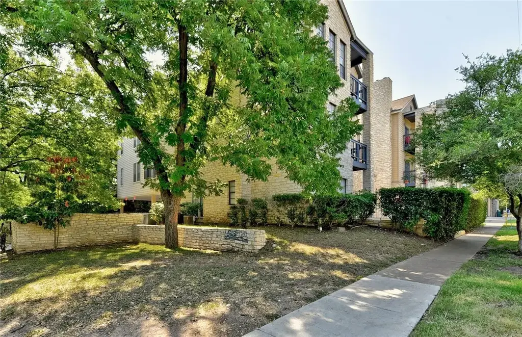711 W 21st Street 204, Austin