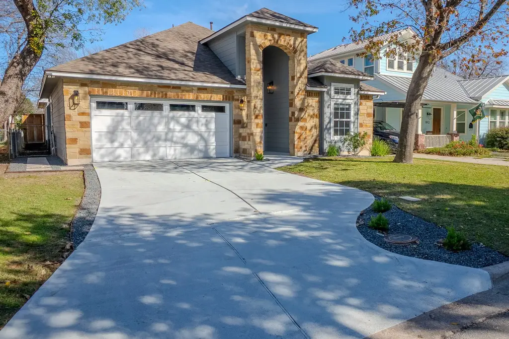 1914 Pasadena Drive, Austin