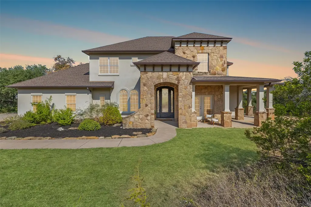 19200 White Horse Cove, Spicewood