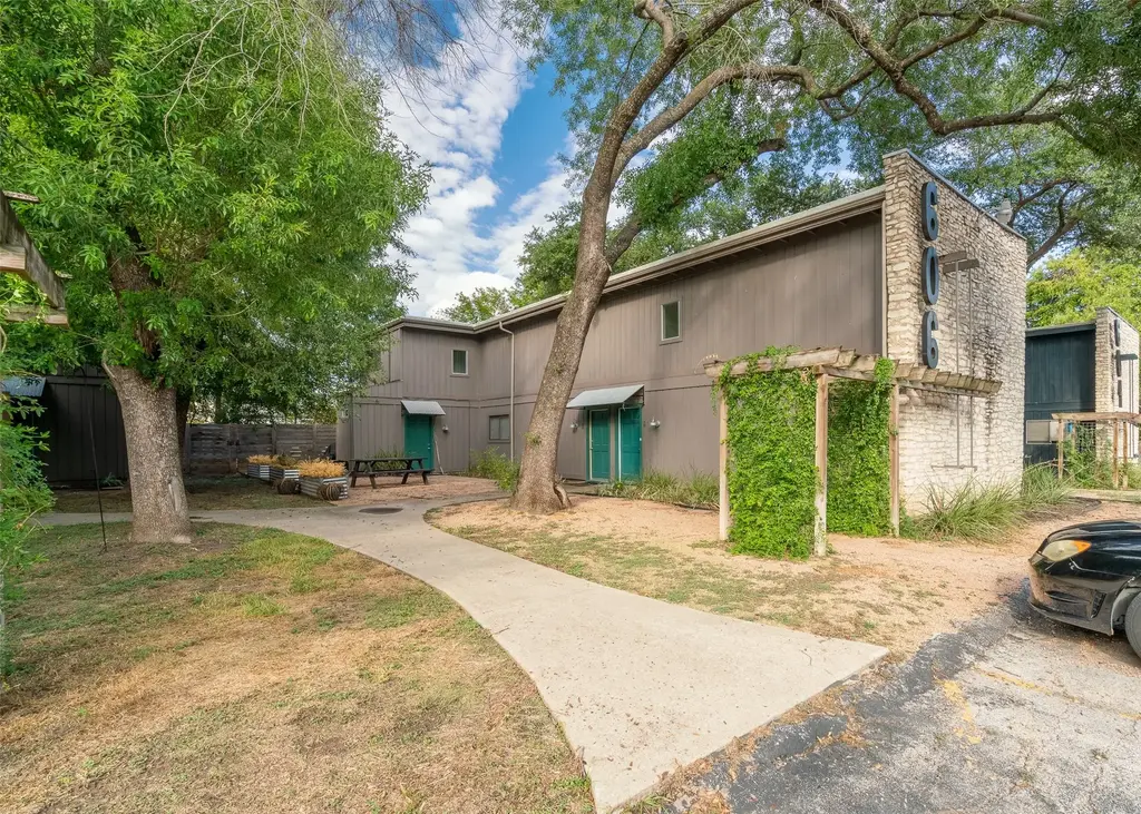 606 Franklin Boulevard A, Austin