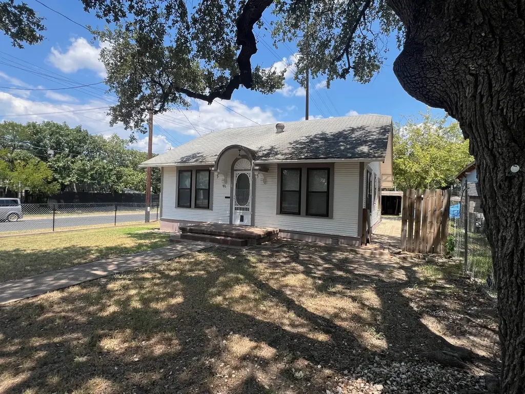 916 W Live Oak Street W, Austin