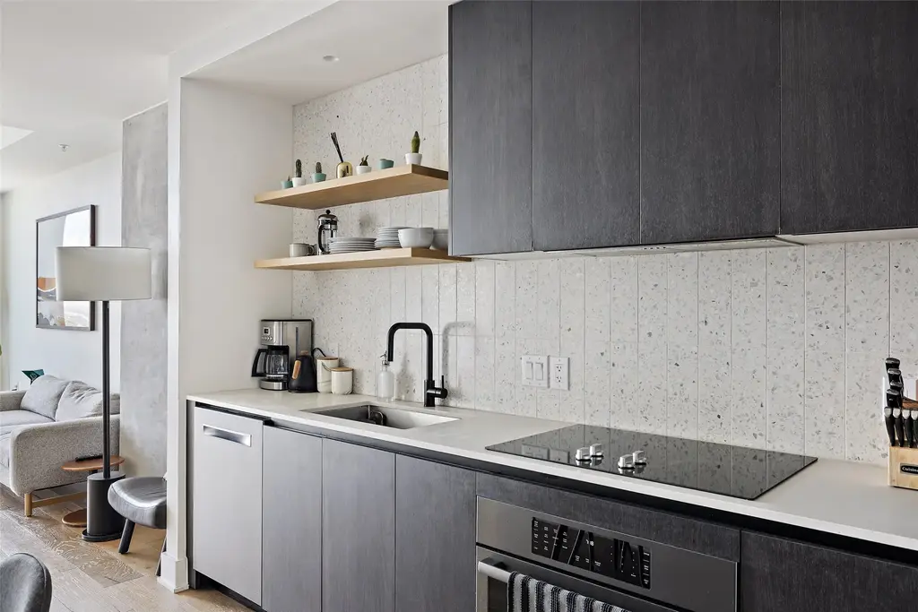 48 East Avenue 2405, Austin