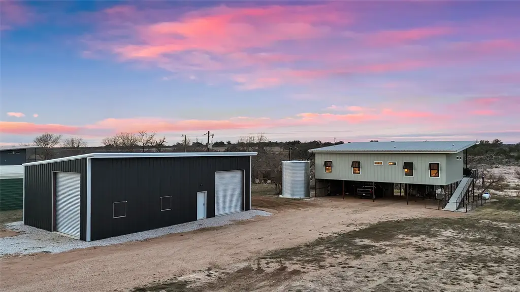 247 Diamond Cross Drive, Llano