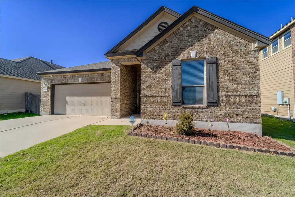 6064 Mantalcino Drive, Round Rock