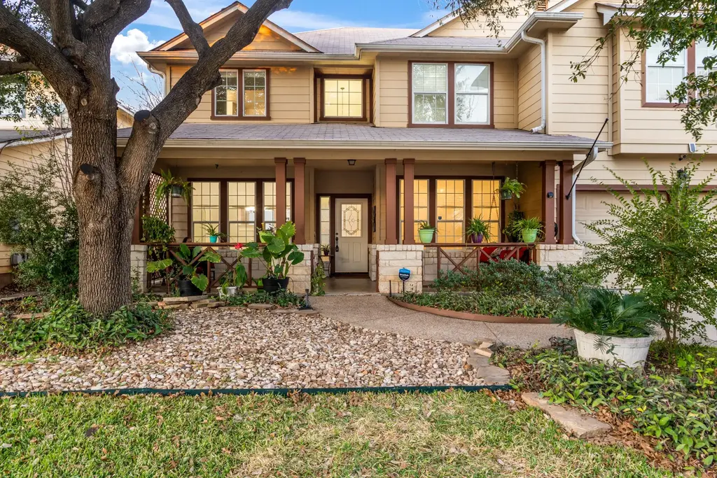 202 Holmstrom Street, Hutto