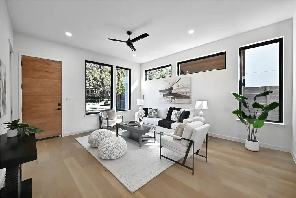 2717 Lyons Road 1, Austin