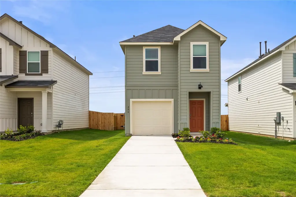 116 Kendall Lane, Maxwell