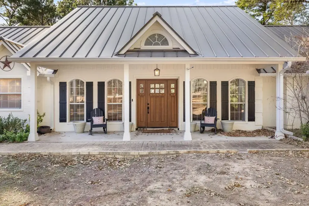 126 Pine View Loop, Bastrop