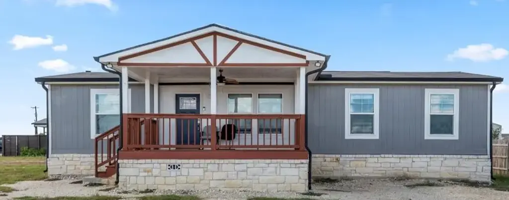 104 Pineapple Sage Cove, Dale