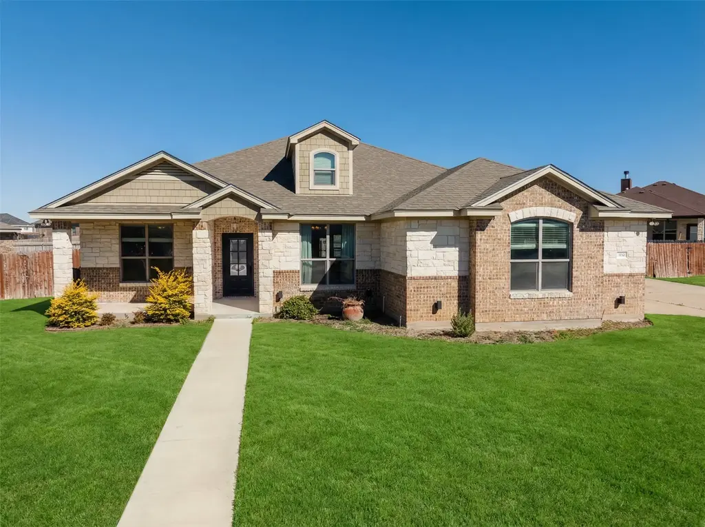 304 Jake Drive, Jarrell