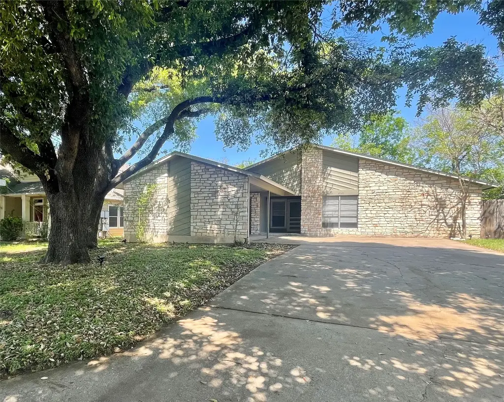 2810 Thrushwood Drive A, Austin