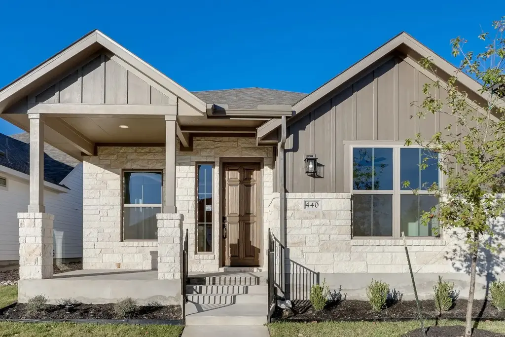 440 Burlington Drive, Buda