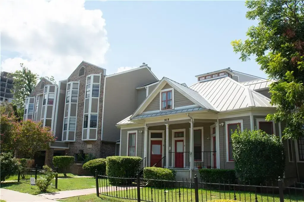 915 W 23rd Street 208, Austin